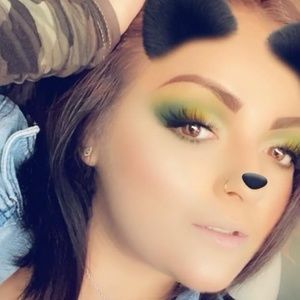 Meet your Posher, Diana